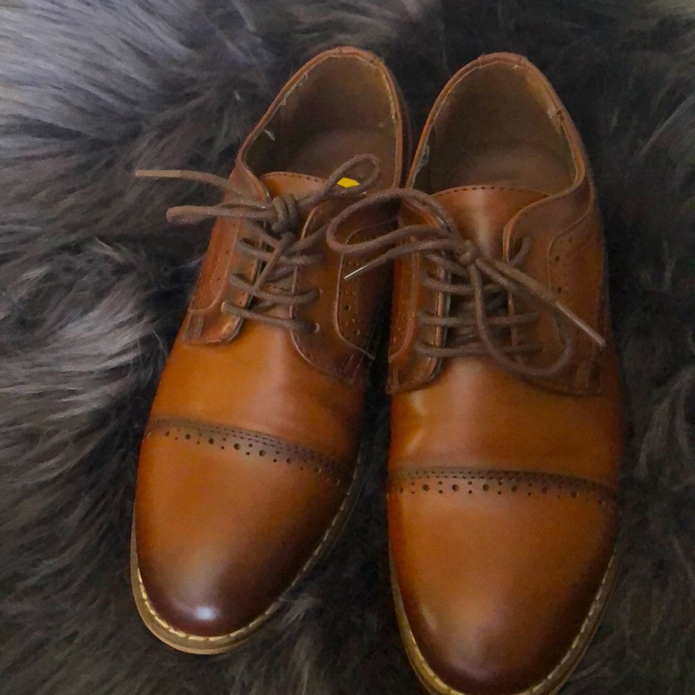 Boys dress shoes size 13